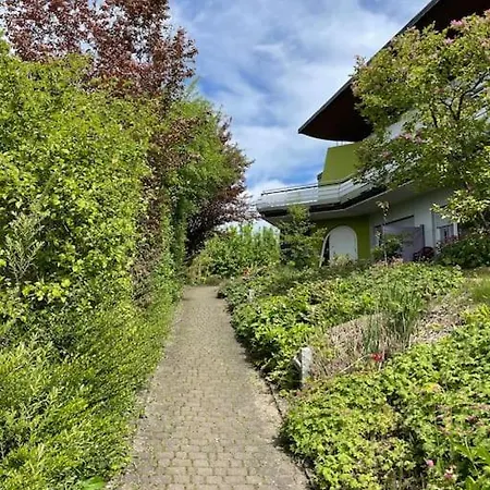 Gruene Oase - Modernes Am Bodensee アパート Bermatingen